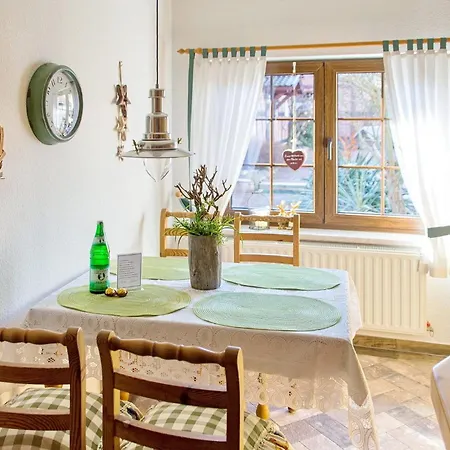 Semesterbostad Bluetenzauber Stennewitz